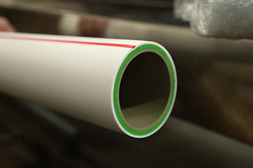 Vídeo | LSDP 63 PPR Línea de coextrusión de tubos de fibra de vidrio de tres capas + empaquetado automático en línea 