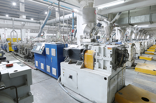 Caso | Transformación de alta salida en línea de extrusión de tubos dobles de PVC 