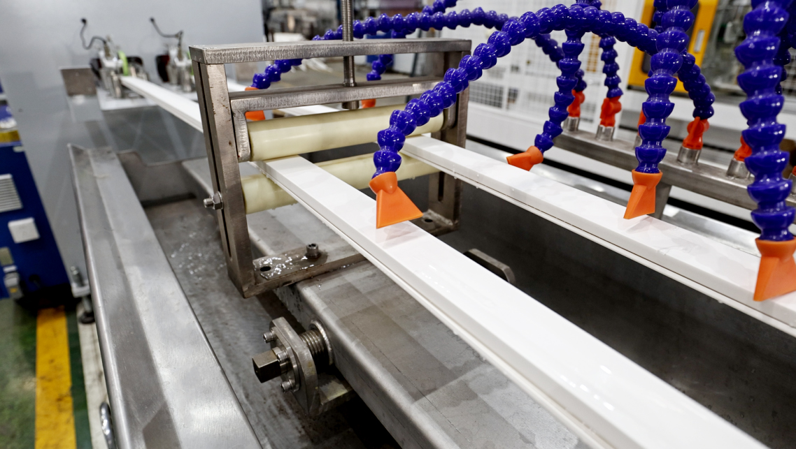 V&iacute;deo | PVC Trunking L&iacute;nea de Extrusi&oacute;n de Alta Velocidad con Embalaje en L&iacute;nea 